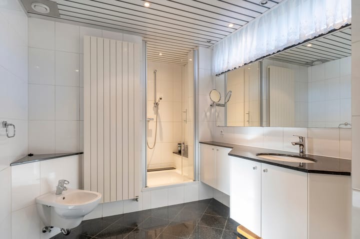 Foto 24 van Parallelweg 12