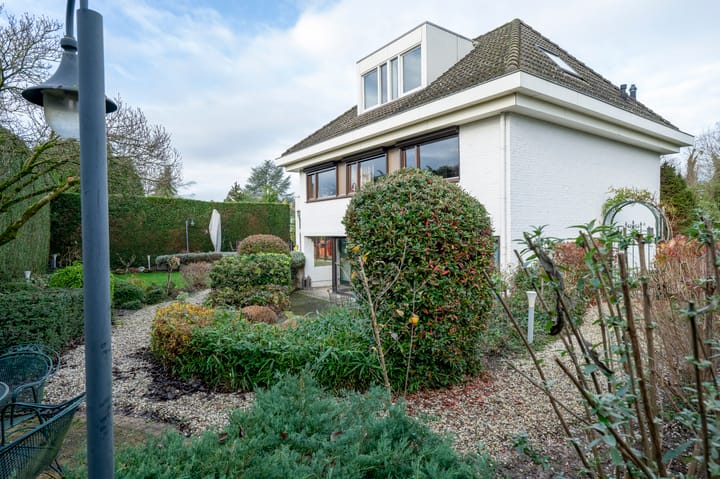 Foto 42 van Parallelweg 12