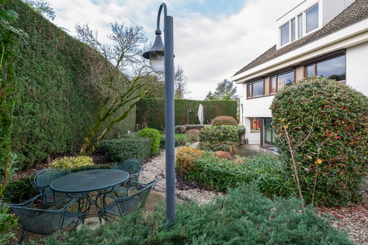 Foto 43 van Parallelweg 12