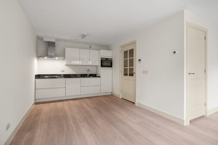 Foto 7 van Van Ostadestraat 202-1