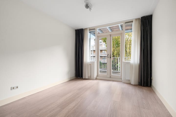 Foto 12 van Van Ostadestraat 202-1