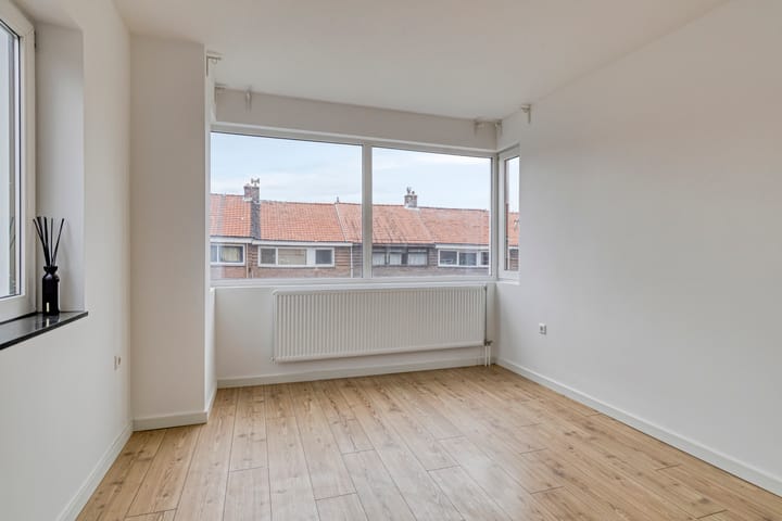 Foto 21 van Van Ruijsdaellaan 29-A