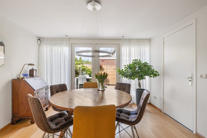 Photo 12 of Zuiderplantsoen 2