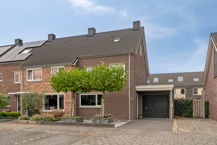 Photo 2 of Tarweakker 35