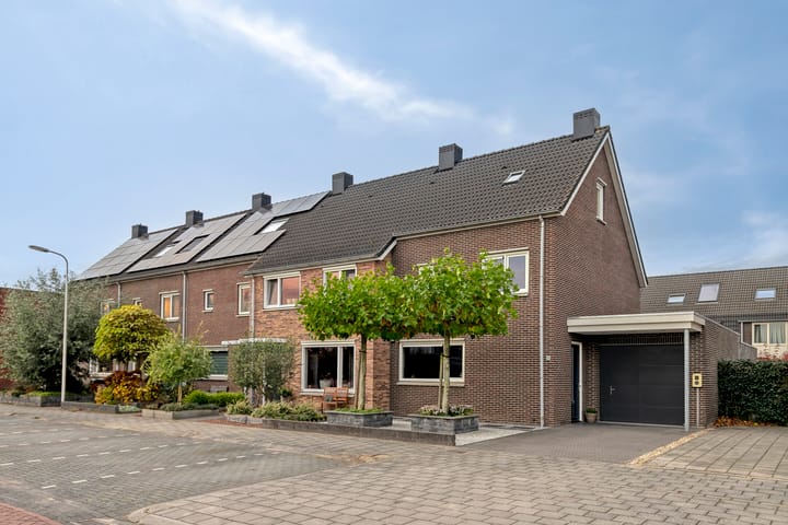 Photo 3 of Tarweakker 35