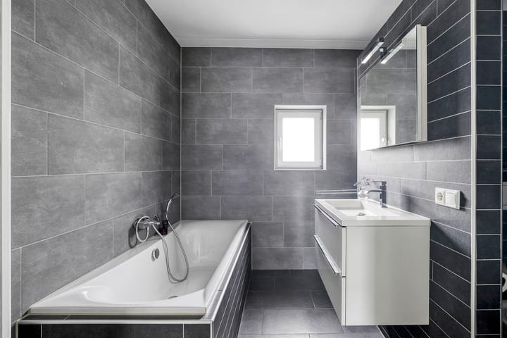 Photo 19 of Tarweakker 35