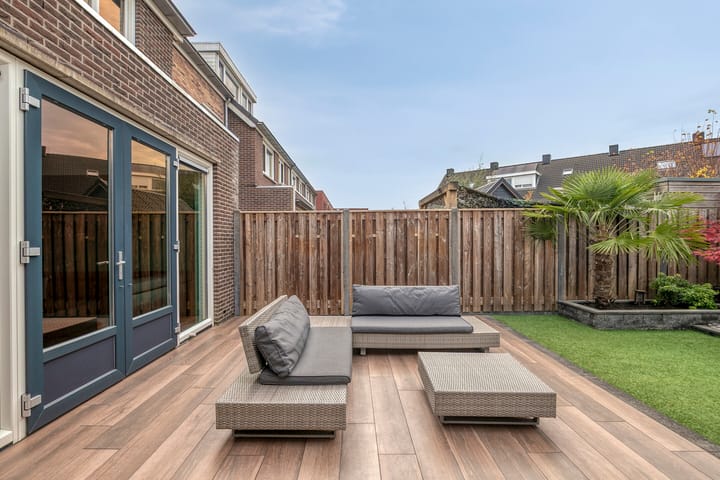 Photo 33 of Tarweakker 35