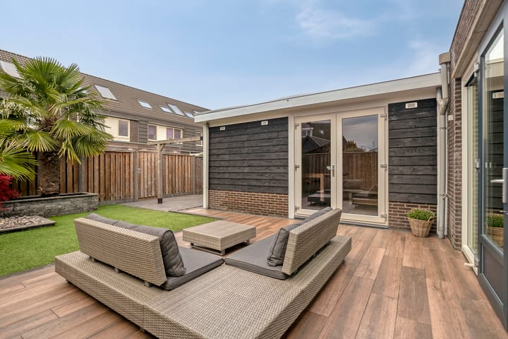 Photo 35 of Tarweakker 35