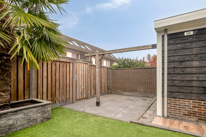 Photo 37 of Tarweakker 35