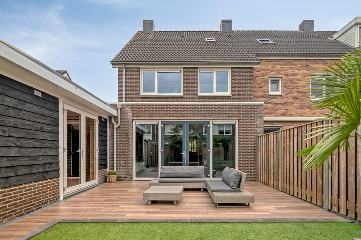 Photo 38 of Tarweakker 35