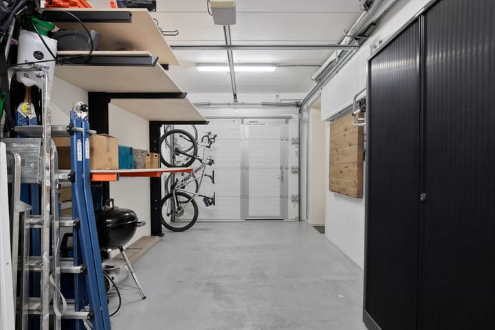 Photo 41 of Tarweakker 35