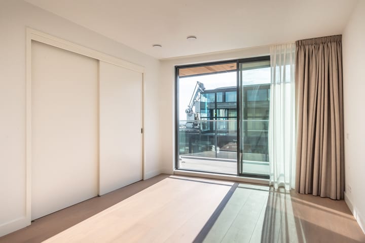 Photo 19 of Ton de Leeuwstraat 94