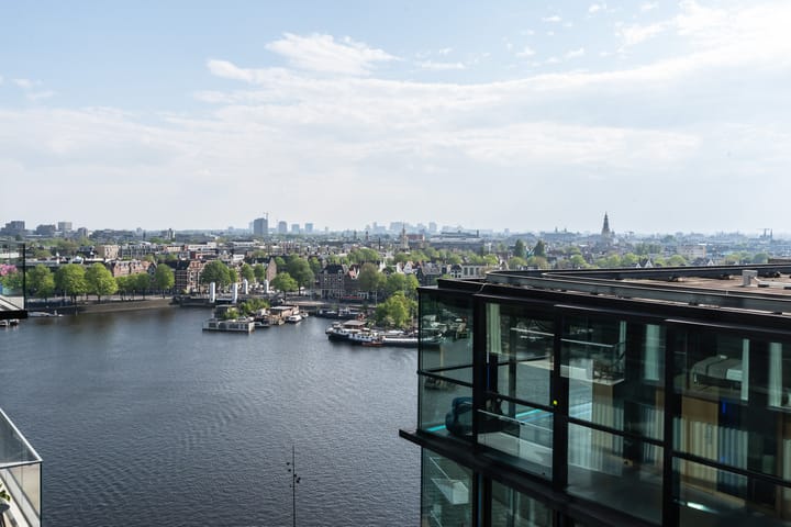 Photo 47 of Ton de Leeuwstraat 94