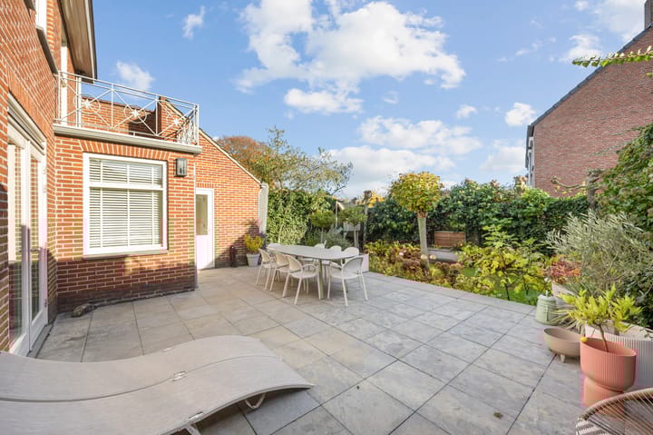 Foto 37 van Roermondsestraat 19