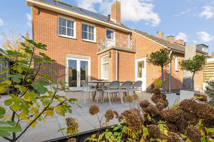 Foto 44 van Roermondsestraat 19