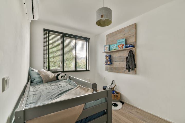 Foto 22 van Medanstraat 15