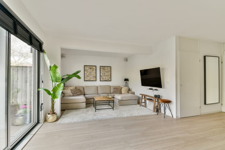 Foto 4 van Medanstraat 15