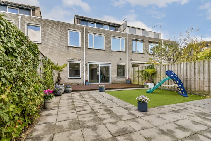 Foto 12 van Medanstraat 15