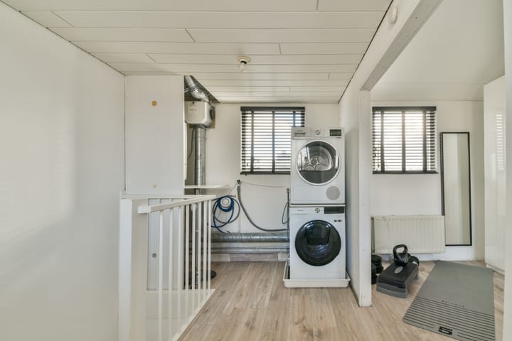 Foto 27 van Medanstraat 15