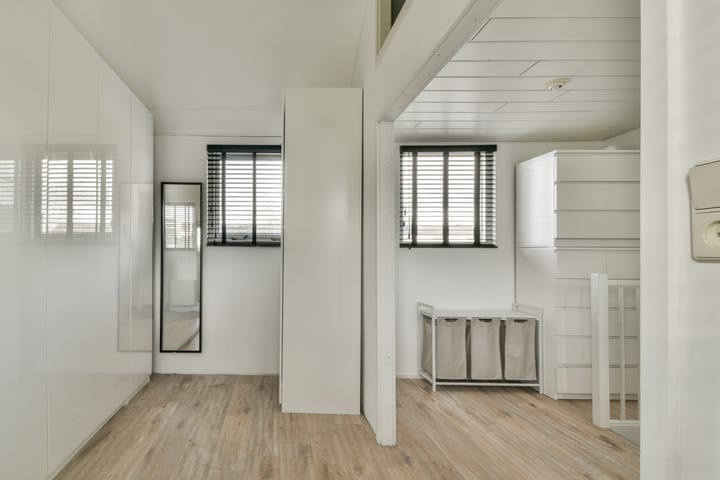 Foto 28 van Medanstraat 15