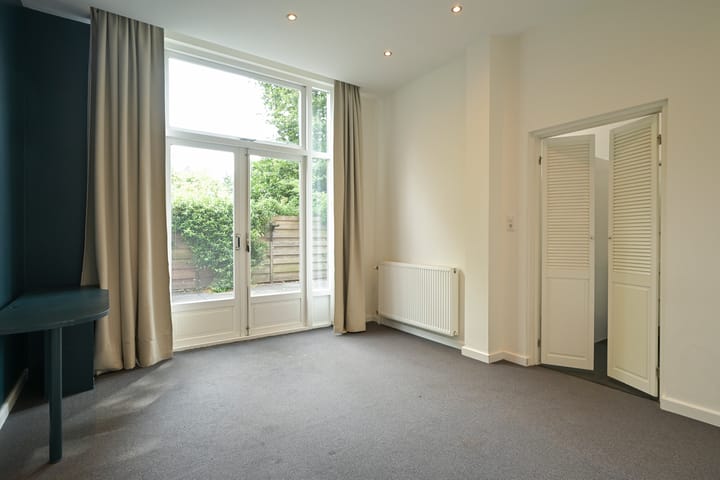 Photo 24 of Weissenbruchstraat 23