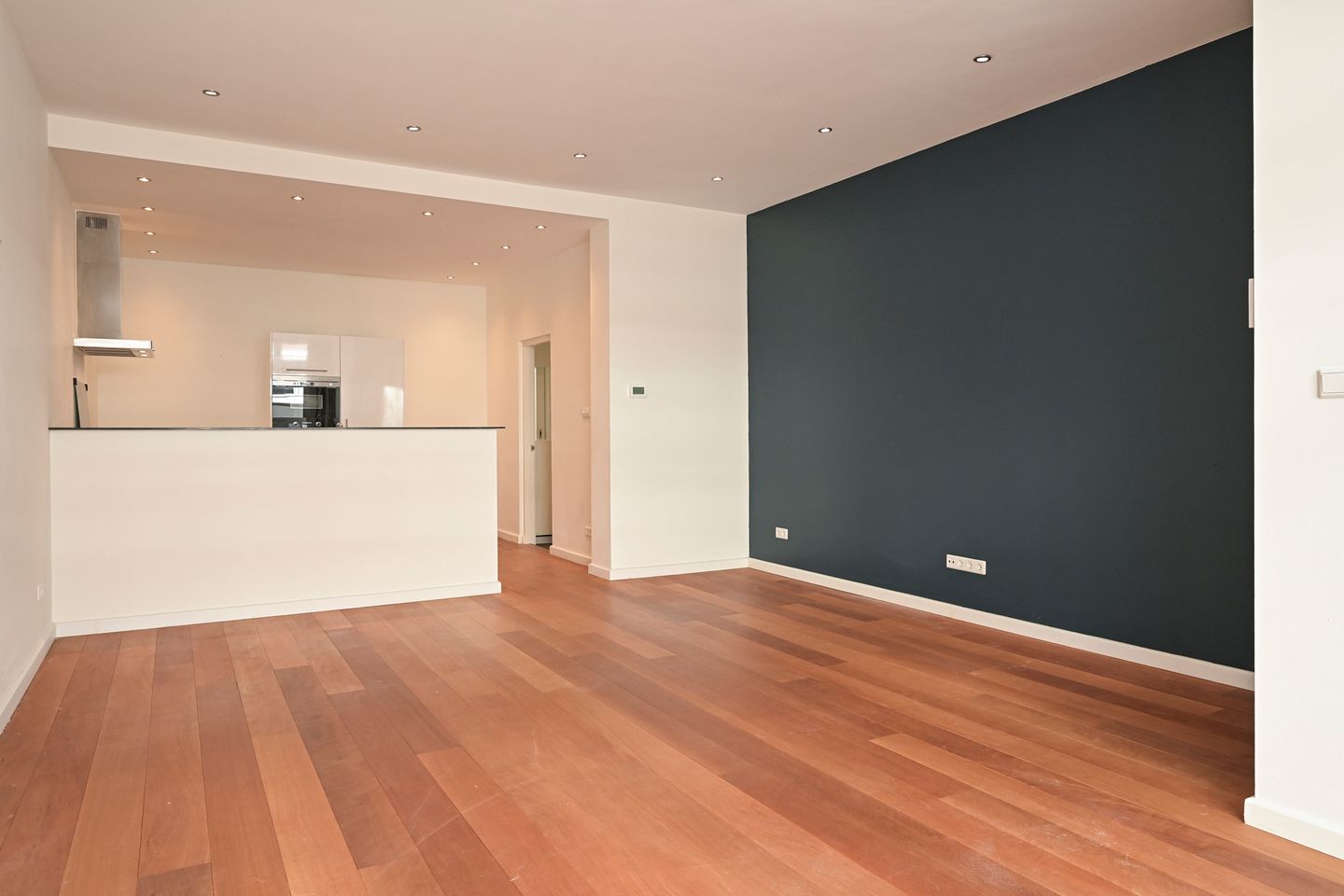 Photo 10 of Weissenbruchstraat 23