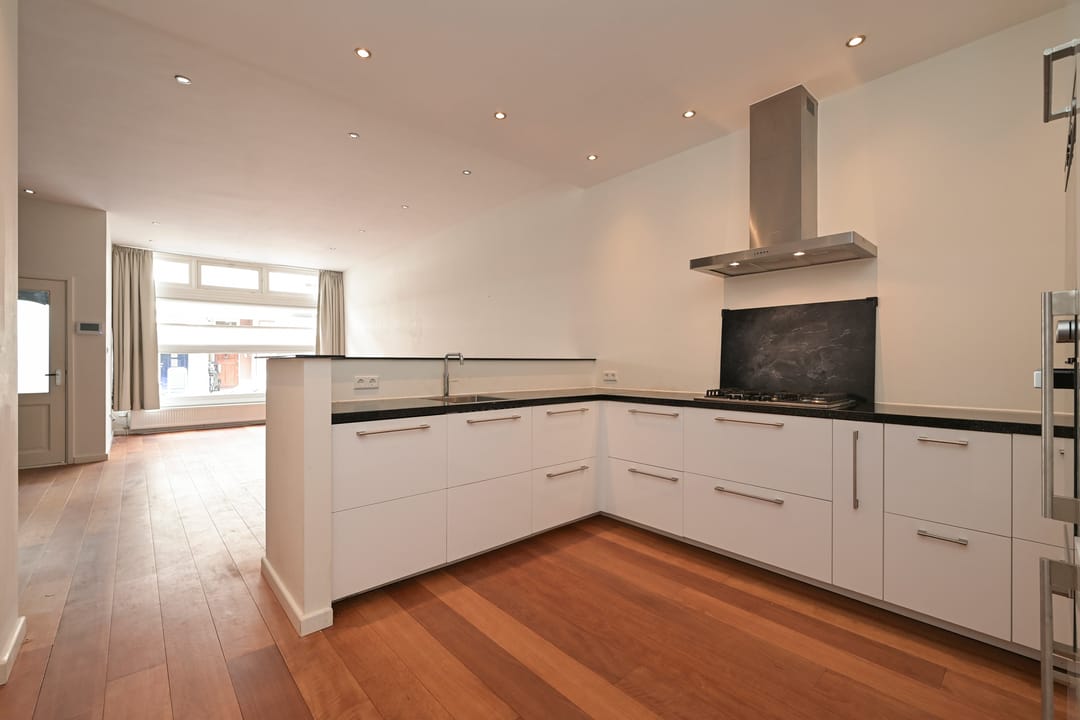 Photo 11 of Weissenbruchstraat 23