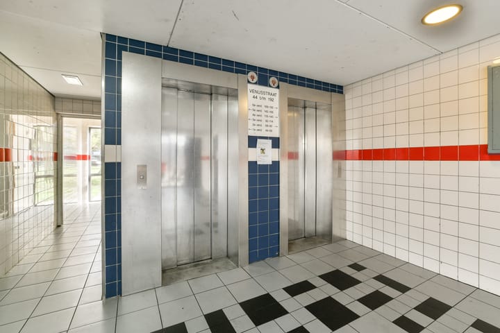 Photo 5 of Venusstraat 92