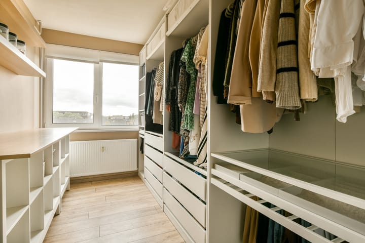 Photo 21 of Venusstraat 92