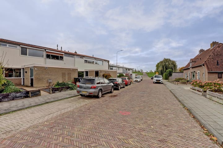 Photo 37 of Dijkstraat 45