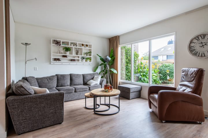 Photo 15 of Dopheidestraat 48