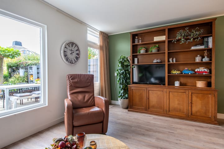 Photo 18 of Dopheidestraat 48