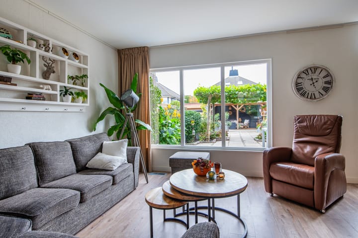 Photo 17 of Dopheidestraat 48