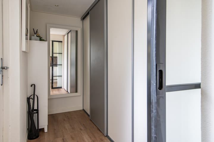 Photo 8 of Dopheidestraat 48