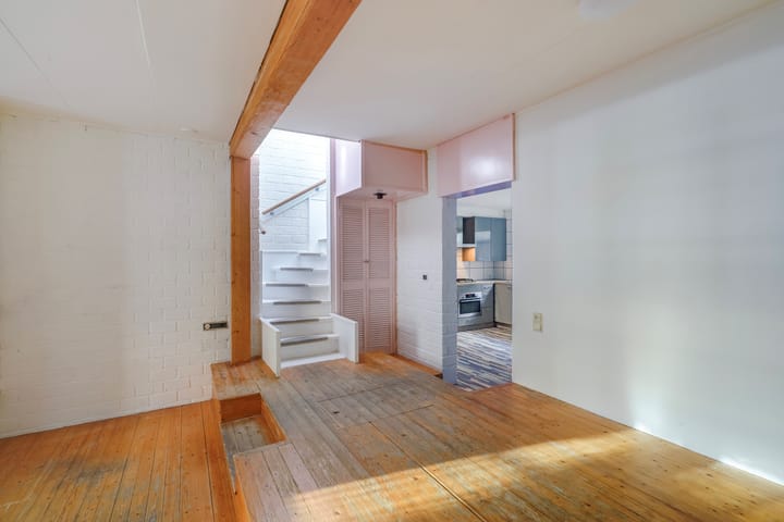 Foto 12 van Leliestraat 4