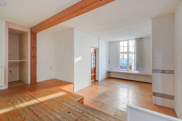 Foto 14 van Leliestraat 4