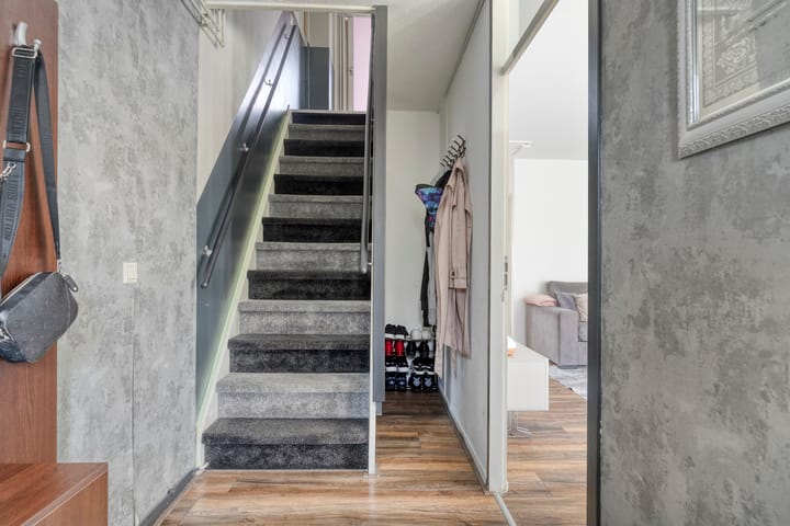 Foto 7 van J. Calsstraat 4