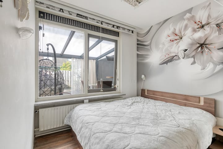 Foto 17 van J. Calsstraat 4