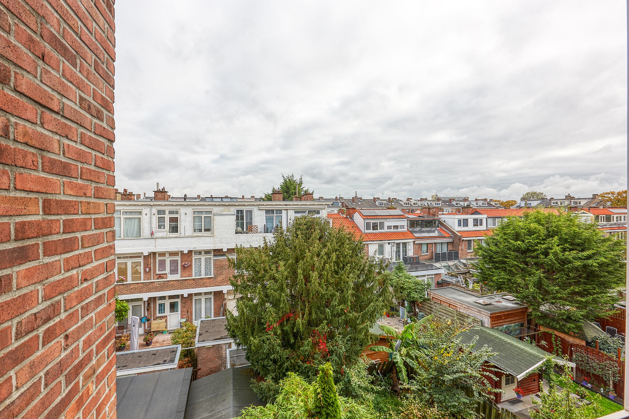 Foto 12 van Leyweg 352