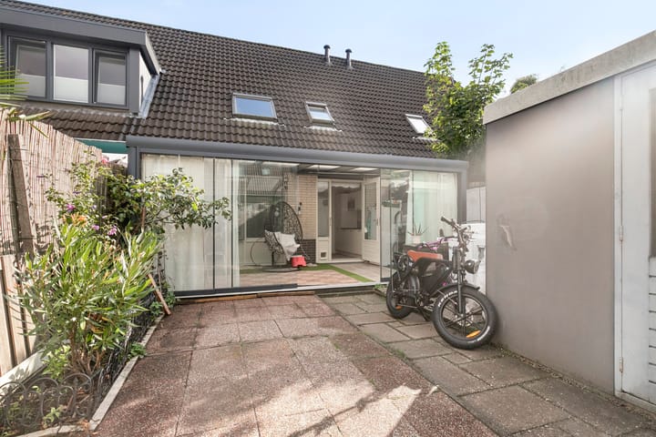 Foto 29 van J. Calsstraat 4