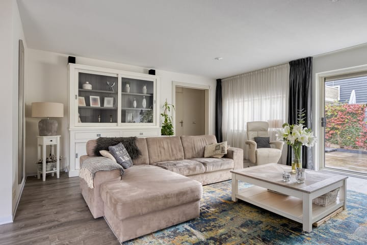 Foto 12 van Malevitsjpad 11