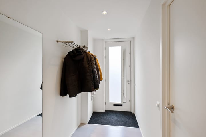 Photo 3 of Middelweg 94