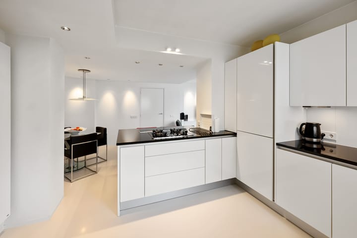 Photo 6 of Middelweg 94