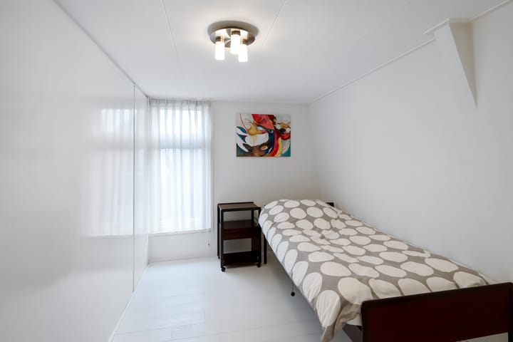 Photo 32 of Middelweg 94