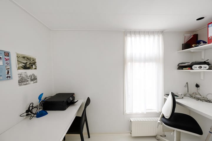 Photo 39 of Middelweg 94