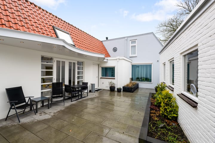 Photo 41 of Middelweg 94