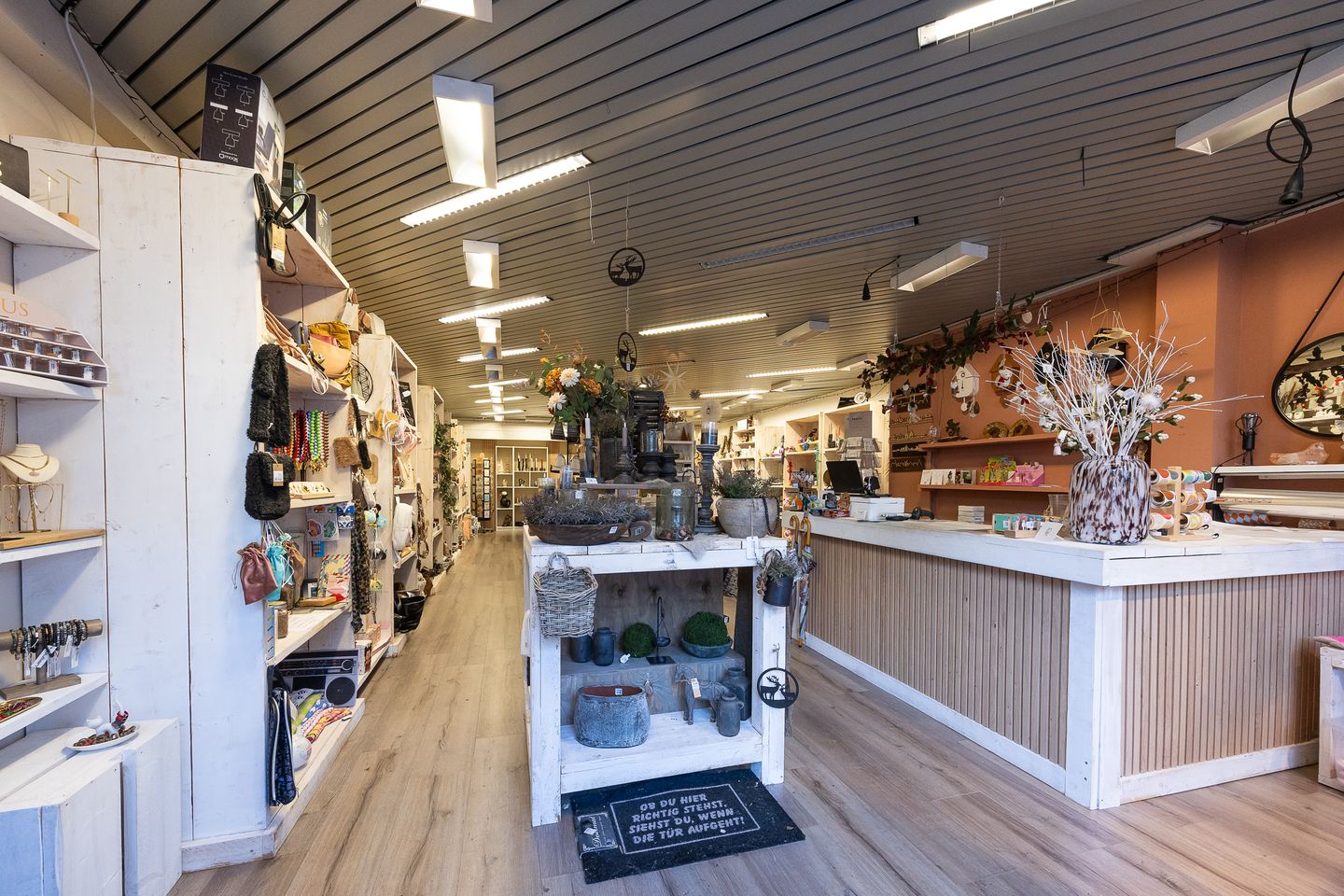 Bekijk foto 3 van Kanaalstraat 72