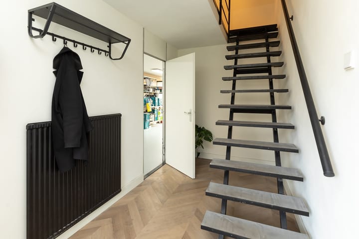 Photo 4 of Ereprijsstraat 85