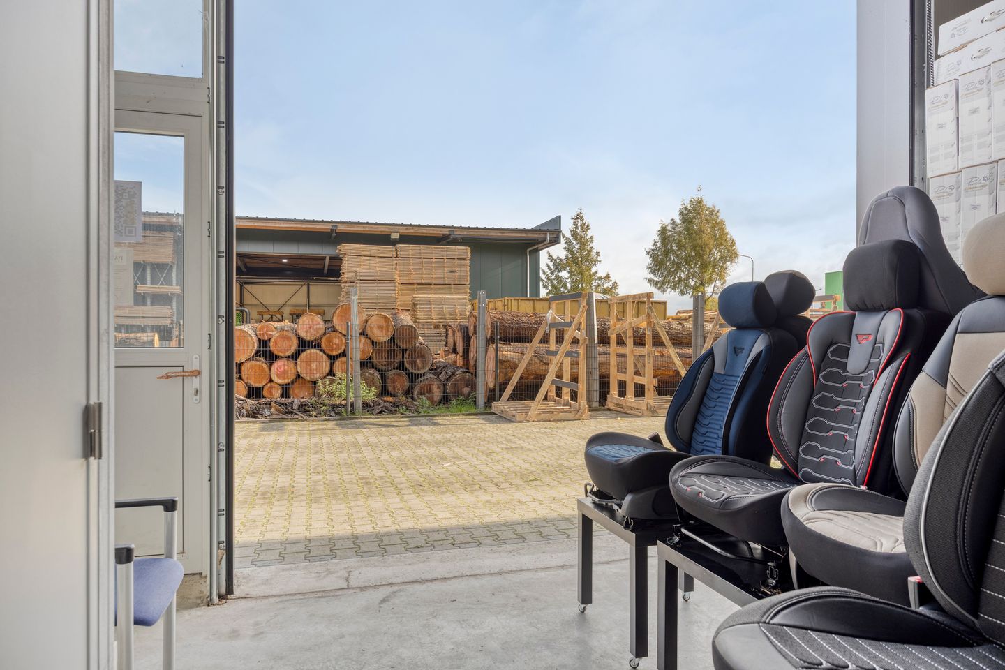 View photo 5 of Het Bassin 27-c