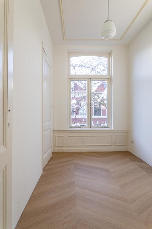 Photo 37 of De Perponcherstraat 63